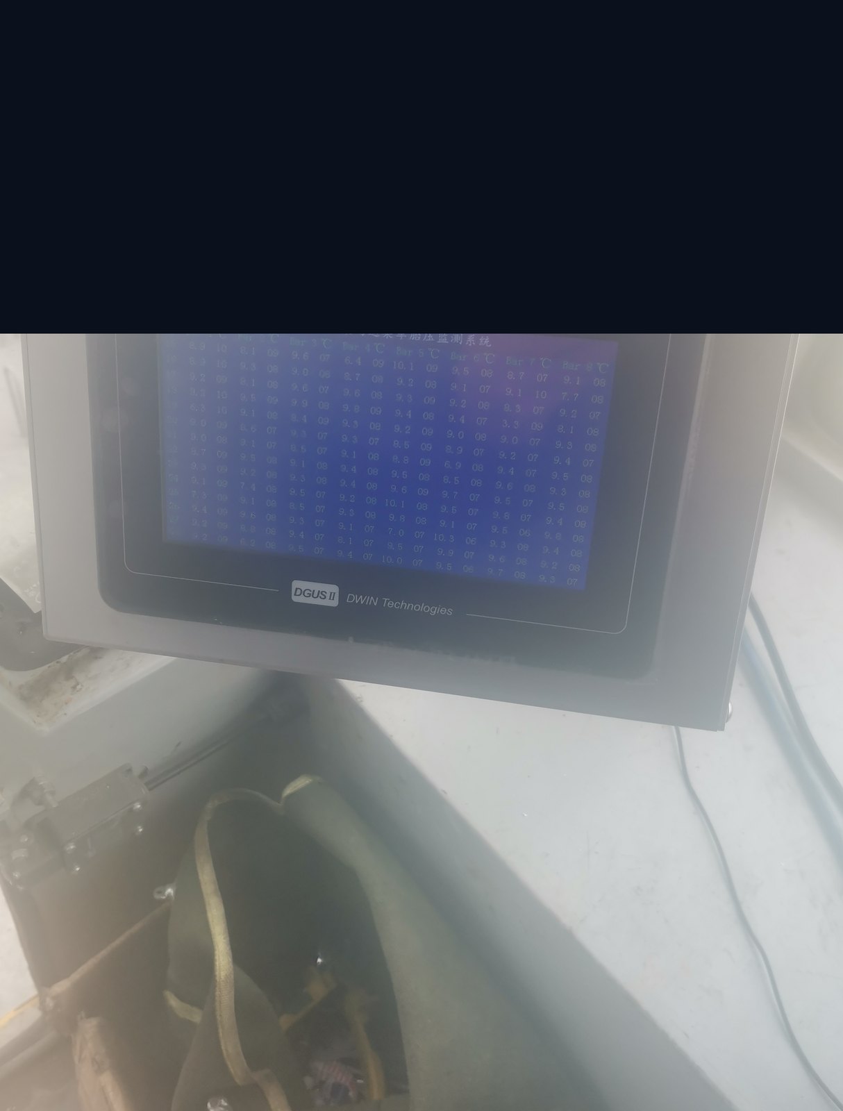 In-cab TPMS display showing 160 wheel positions