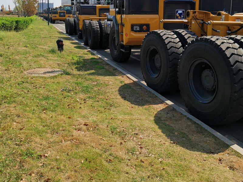 Mining fleet, batch fitment