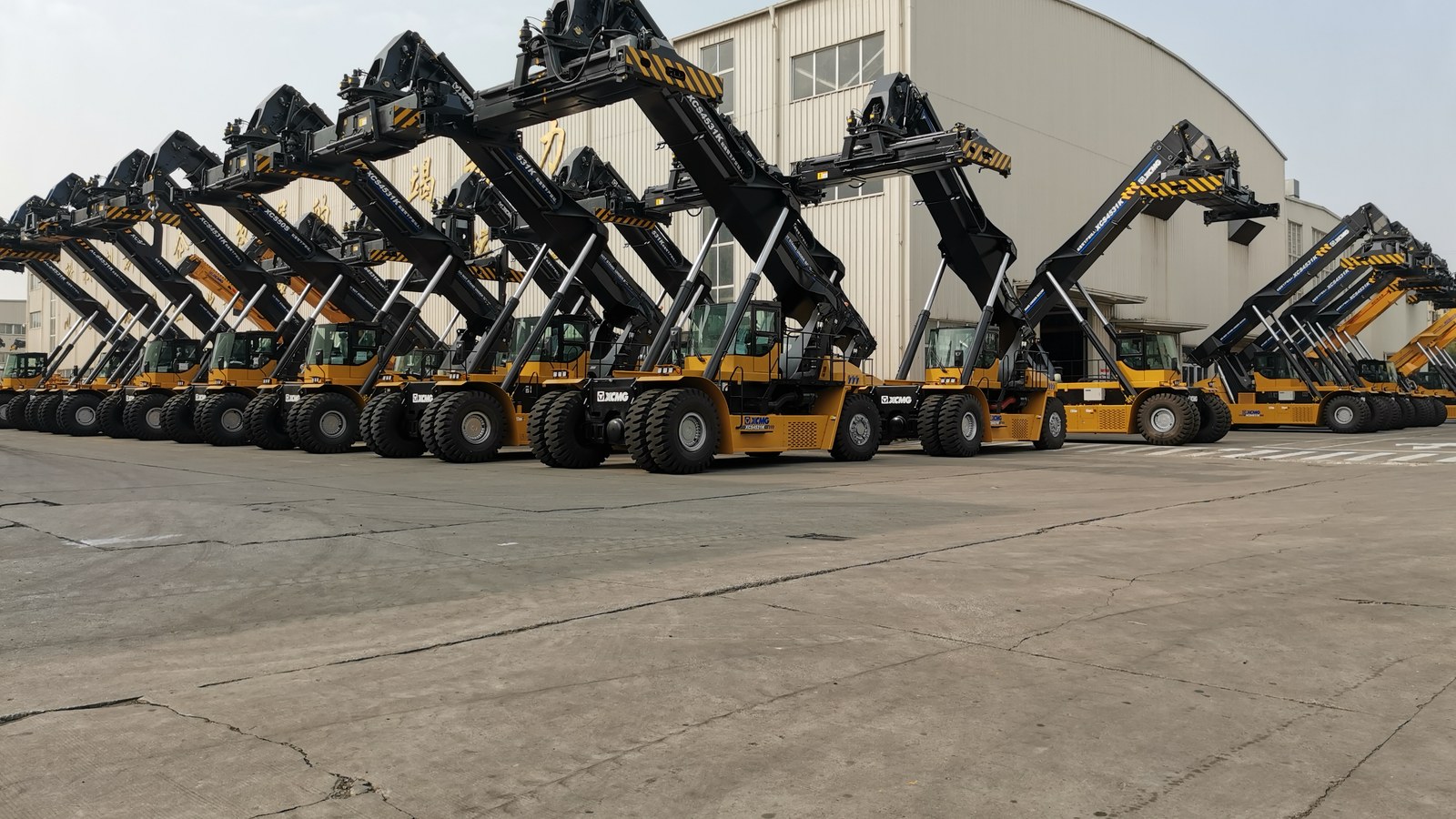 Port machinery — direct supply, plus OEM programmes