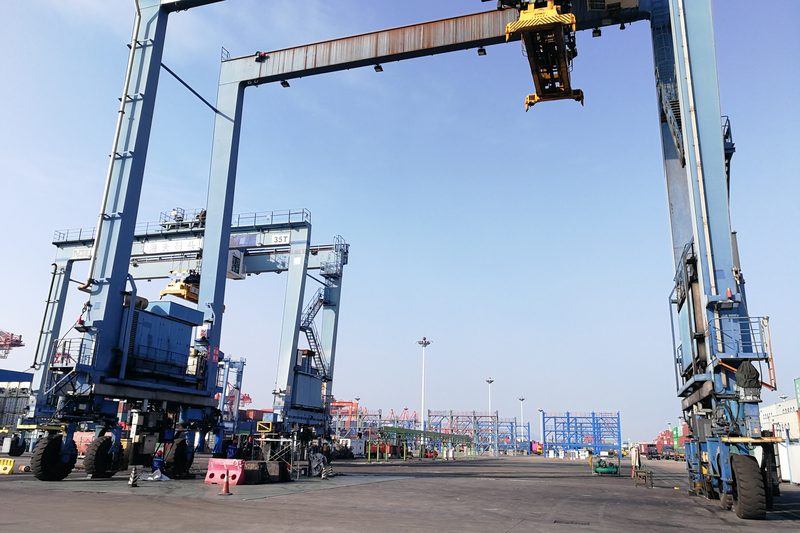 RTG crane in service